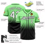 Maglia da baseball bianca e nera sfumata, autentica, personalizzata, verde pisello Maglia da baseball bianca e nera sfumata, autentica, personalizzata, verde pisello
