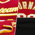 Maglia da baseball nera personalizzata, autentica, in oro e bianco, stile retrò Maglia da baseball nera personalizzata, autentica, in oro e bianco, stile retrò
